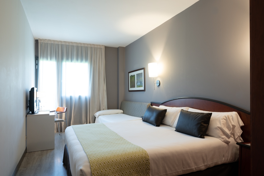 DSCIberia Sports Training Camps_Sabadell_hotel Verdi_Standard Room_2