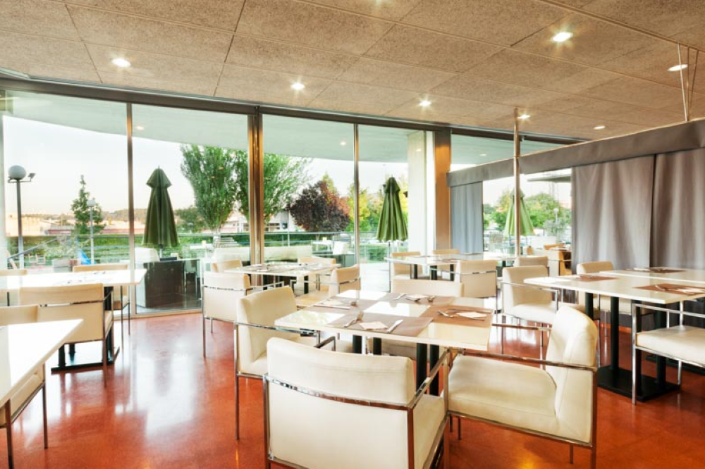 Iberia Sports Training Camps_Granollers_Hotel-Granollers_Restaurant