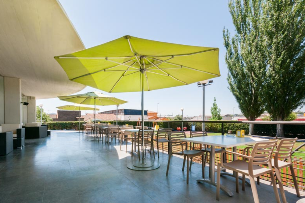 Iberia Sports Training Camps_Granollers_Hotel-Granollers_Terrace